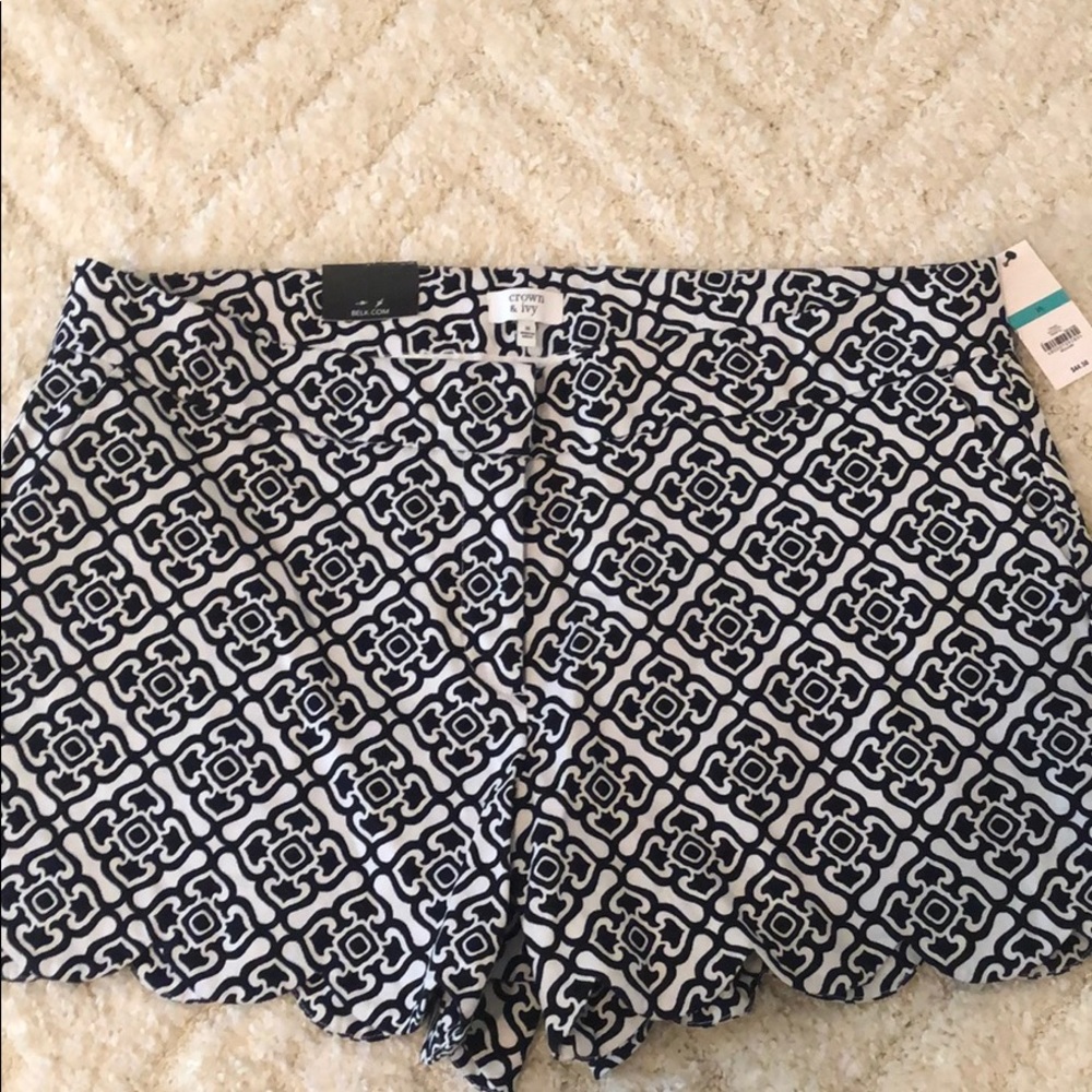 Crown & Ivy scalloped shorts